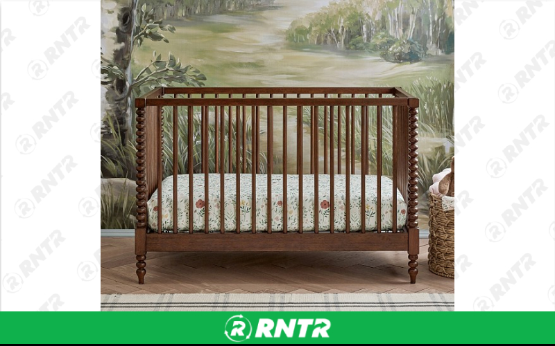 Orlando EV Mobility Solutions Wooden Crib – Orlando Rental – For rent in Orlando, Florida – Orlando EV Mobility Solutions | RNTR.com – Image 1 of 1