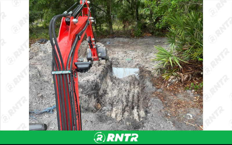CFG Industrial 1.5-Ton Mini Excavator MX15RX – For rent in Plant City, Florida – Contractors Choice Rentals | RNTR.com – Image 4 of 9
