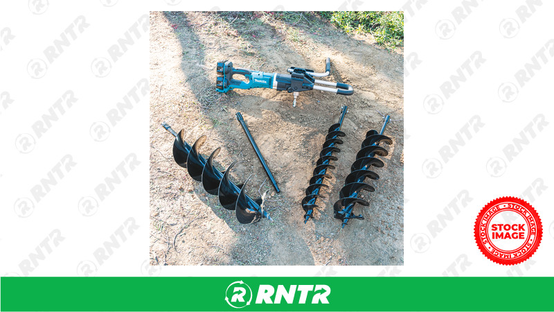 POST HOLE DIGGER – 18V MAKITA – 4 OR 6in for rent in Eau Claire, WI