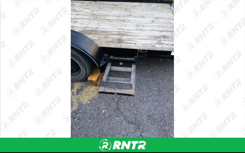 Top Hat Car hauler – For rent in Milroy, Pennsylvania – Zooks Trailer Rentals  | RNTR.com – Image 4 of 9