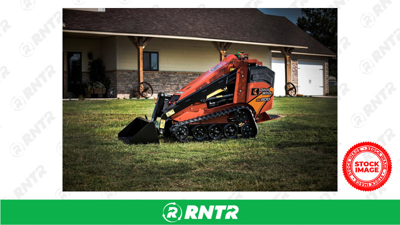SKIDSTEER:MINI-SK800-DITCHWITCH for rent in Eau Claire, WI
