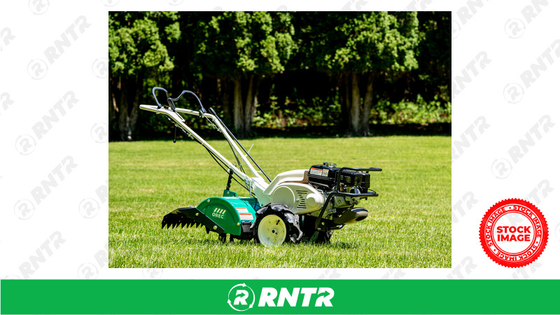 TILLER – *REAR TINE* 20in – 6HP for rent in Eau Claire, WI