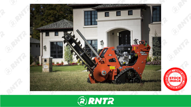 TRENCHER 36in X 4in WIDE-TRACKS-W/BLADE for rent in Eau Claire, WI